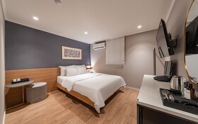No 25 Hotel