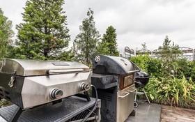 Nokbeon Hotel Galley