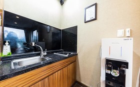 Nokbeon Hotel Galley