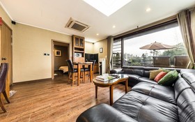 Nokbeon Hotel Galley