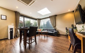 Nokbeon Hotel Galley