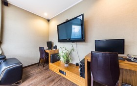 Nokbeon Hotel Galley