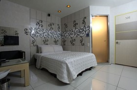 Plex Hotel