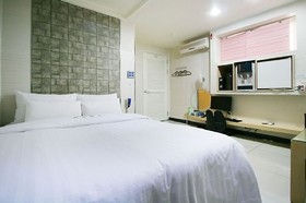 Plex Hotel