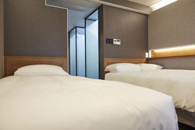 Royal Square Hotel