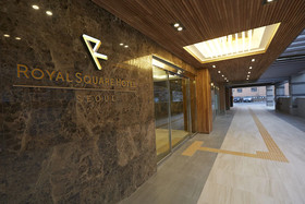 Royal Square Hotel