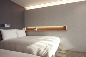 Royal Square Hotel