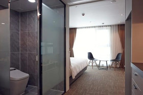 Royal Square Hotel
