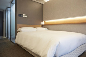 Royal Square Hotel