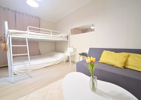 Season Helloworld House - Hostel