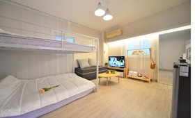 Season Helloworld House - Hostel