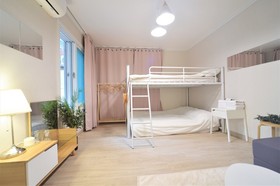 Season Helloworld House - Hostel