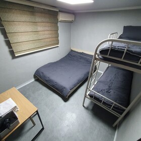 Seven Hostel