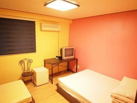 Shinchon Hostel