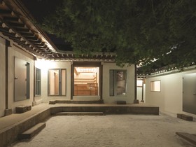 Side Hanok Residence