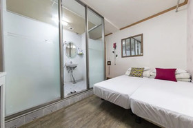 Hostel Metro