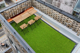 Sio Hostel L-Suite