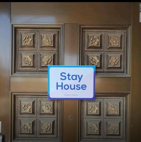 Stay House