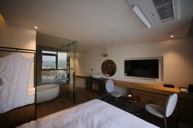 Stayrak Hotel