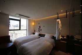Stayrak Hotel