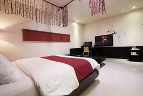 Suyu Solid Hotel