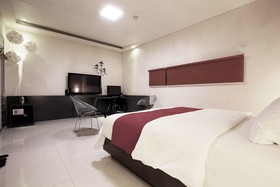 Suyu Solid Hotel