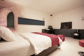 Suyu Solid Hotel
