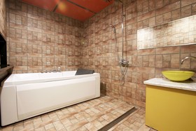 Suyu Solid Hotel