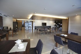 The Classic 500 Pentaz Executive Residence