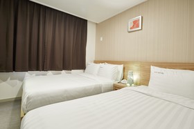 Top Hotel & Residence