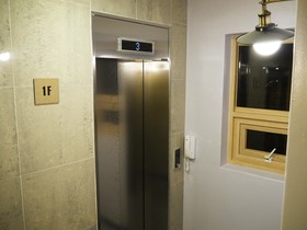 Travelers Planet Studio Type Hostel