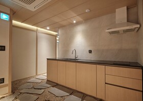 Uh Suite Central Seoul