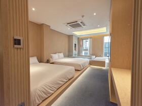 Uh Suite Seoul Square