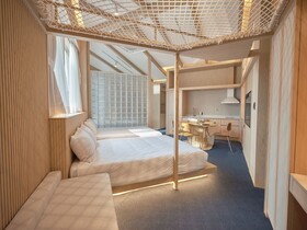 Uh Suite Seoul Square