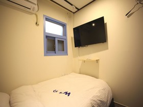 W mini hotel Hostel