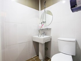 W mini hotel Hostel
