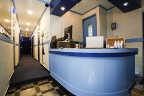 W mini hotel Hostel