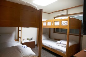 W mini hotel Hostel