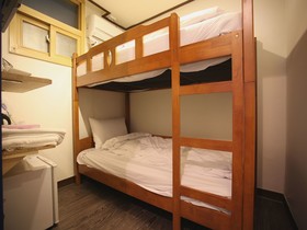 W mini hotel Hostel