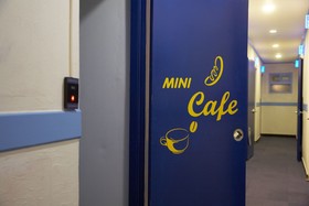 W mini hotel Hostel