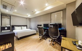 Wolgok Hotel Baro