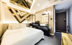 Wolgok Hotel Baro
