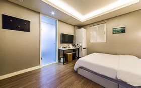Wolgok Hotel Baro