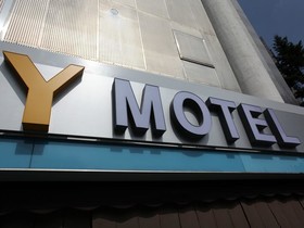 Y Hotel