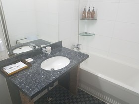 Youngbin Hotel
