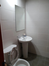 Young Stay Hostel