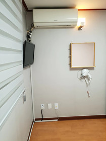 Young Stay Hostel