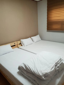 Young Stay Hostel