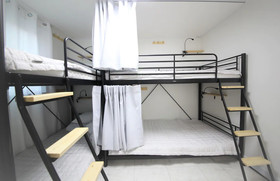 Zibro H Guesthouse Hostel