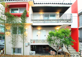 Zibro H Guesthouse Hostel